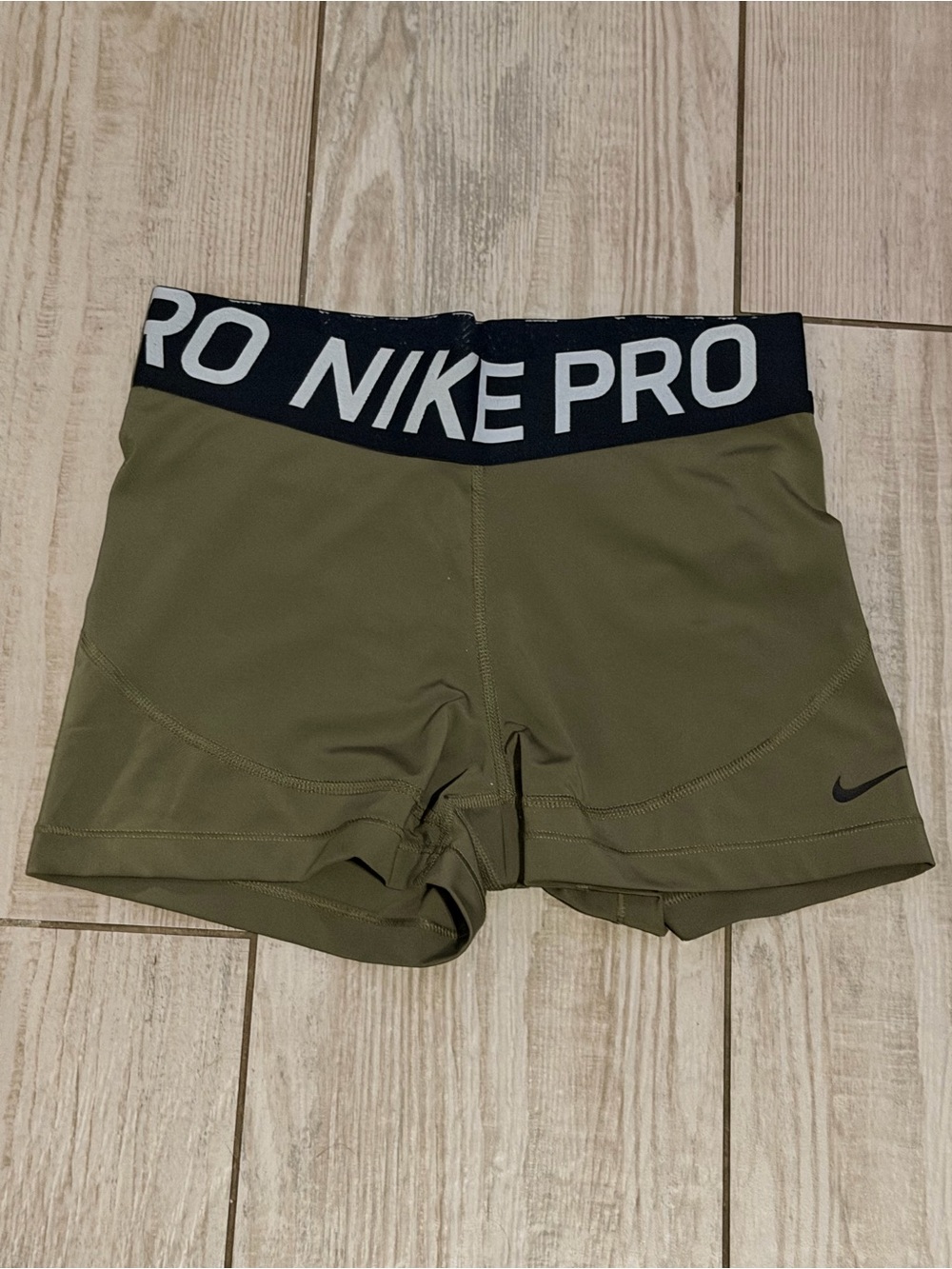 Nike Pro Olive Green Women's Bike Shorts with Branded Waistband